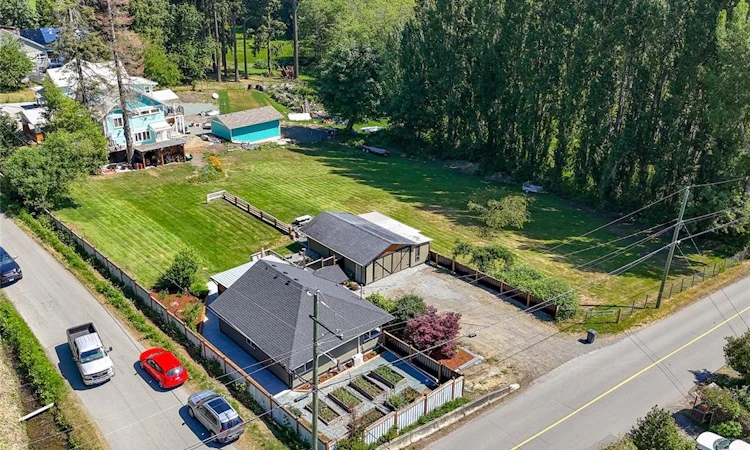 2817 Crozier Road
