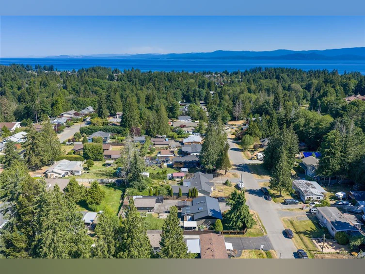 787 Barclay Crescent, French Creek, BC, V9P 1Z3 - 72