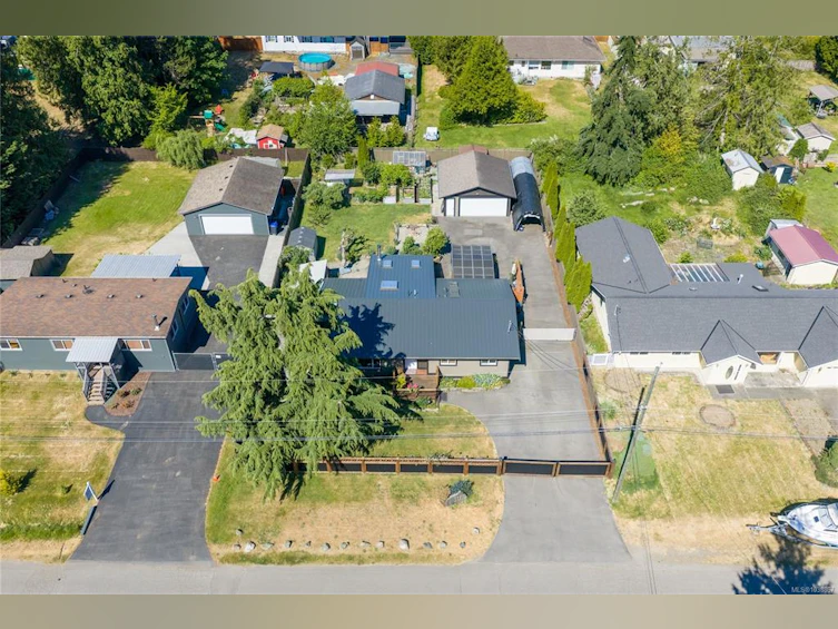 787 Barclay Crescent, French Creek, BC, V9P 1Z3 - 9