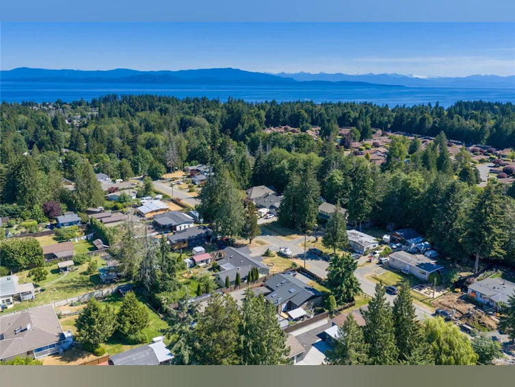 787 Barclay Crescent, French Creek, BC, V9P 1Z3 - 74