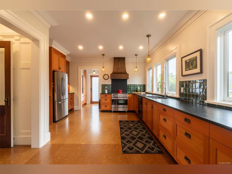 71 Linden Avenue, Victoria, BC, V8V 4C9 - 13