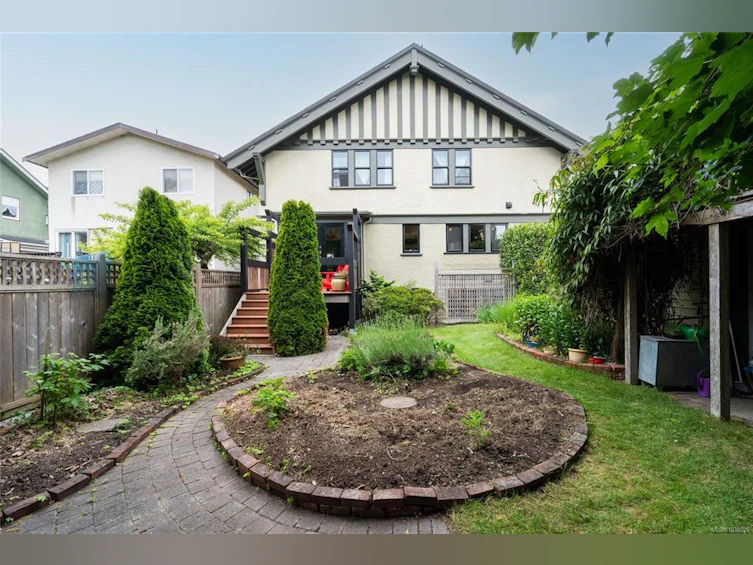 71 Linden Avenue, Victoria, BC, V8V 4C9 - 41