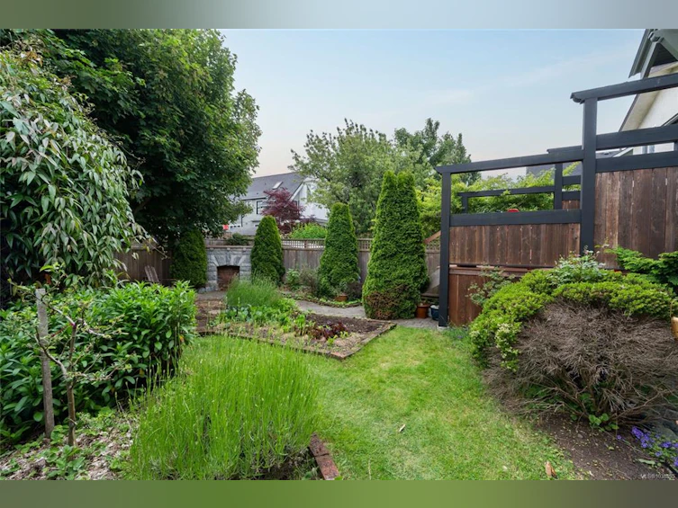 71 Linden Avenue, Victoria, BC, V8V 4C9 - 42