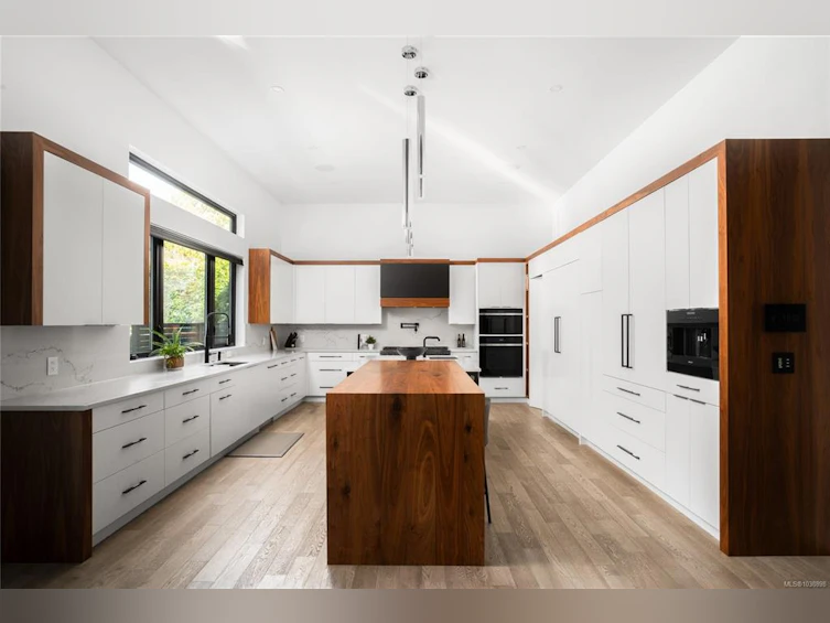 374 Sunset Avenue, Oak Bay, BC, V8S 4L2 - 9