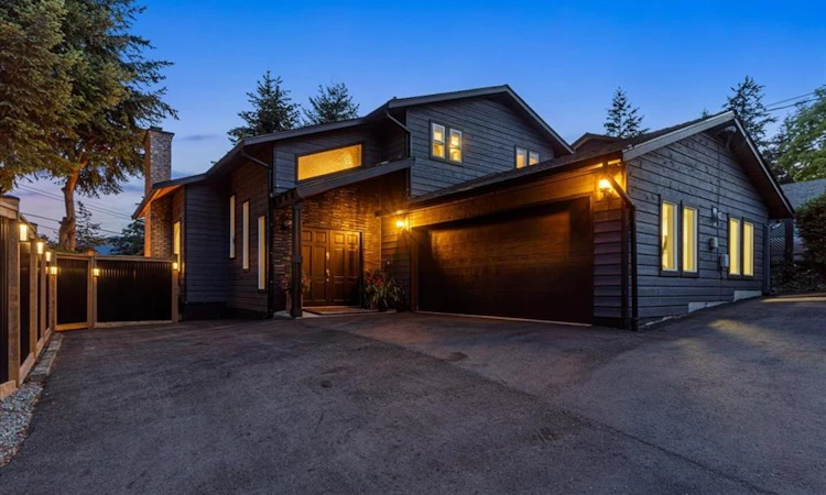 148 Summit Drive