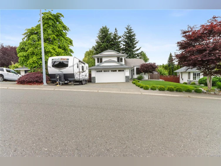 6129 Glacier Way, Nanaimo, BC, V9T 6C8 - 61