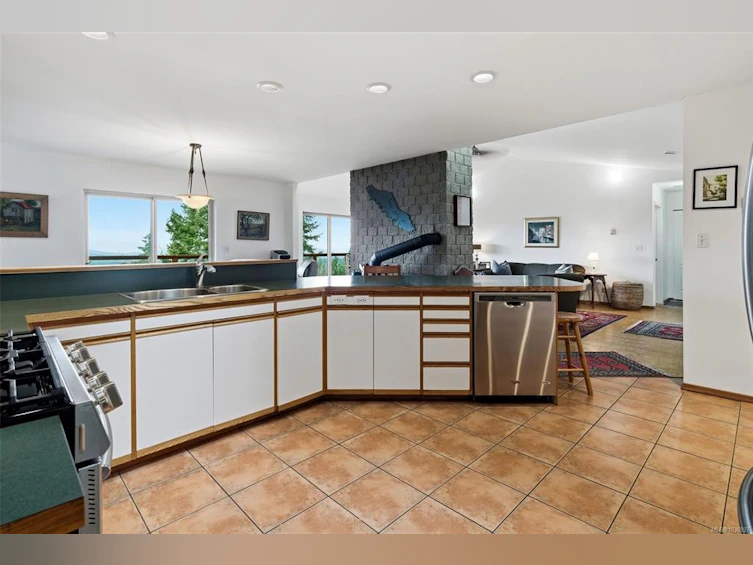 1691 Strathcona Heights Road, Shawnigan Lake, BC, V8H 2A9 - 12