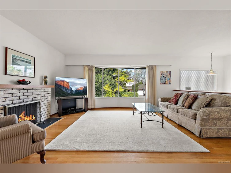 3955 Emerald Place, Saanich, BC, V8P 4T8 - 7