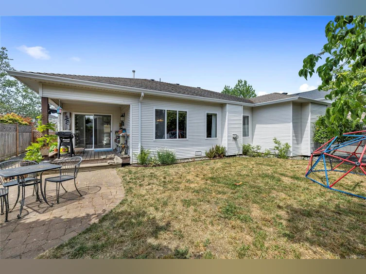 225 Crabapple Crescent, Parksville, BC, V9P 2P7 - 8
