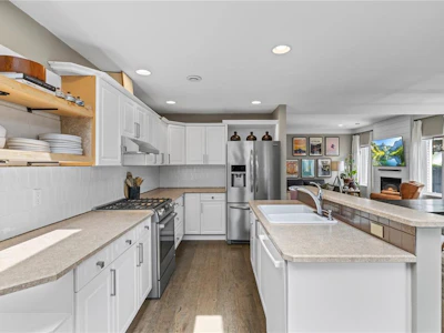 225 Crabapple Crescent - 3