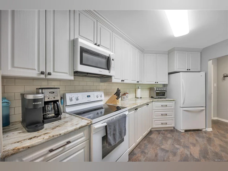 204-770 Poplar Street, Nanaimo, BC, V9S 2H6 - 6