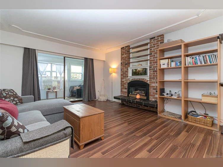102-3244 Seaton Street, Saanich, BC, V8Z 3V7 - 2