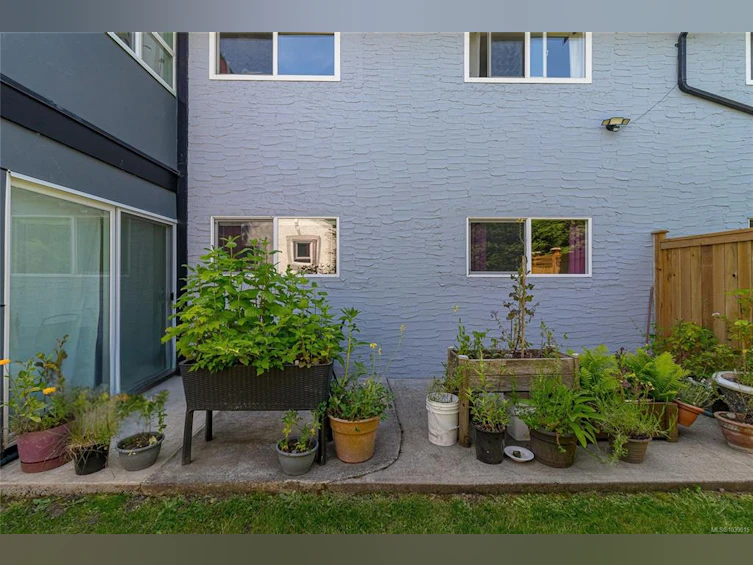 102-3244 Seaton Street, Saanich, BC, V8Z 3V7 - 18