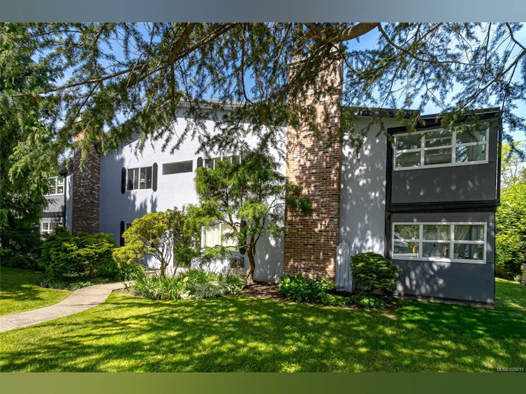 102-3244 Seaton Street, Saanich, BC, V8Z 3V7
