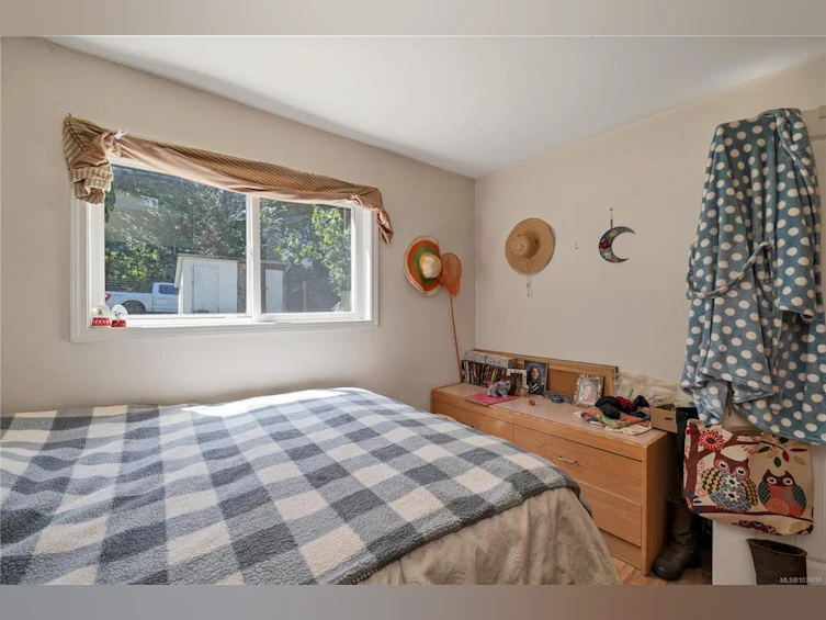 1376 Hooley Road, Quadra Island, BC, V0P 1N0 - 35