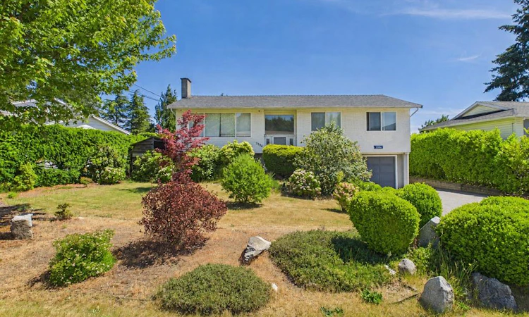 2984 Colwood Road