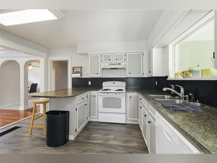 423 Hambrook Street, Ladysmith, BC, V9G 1A9 - 8