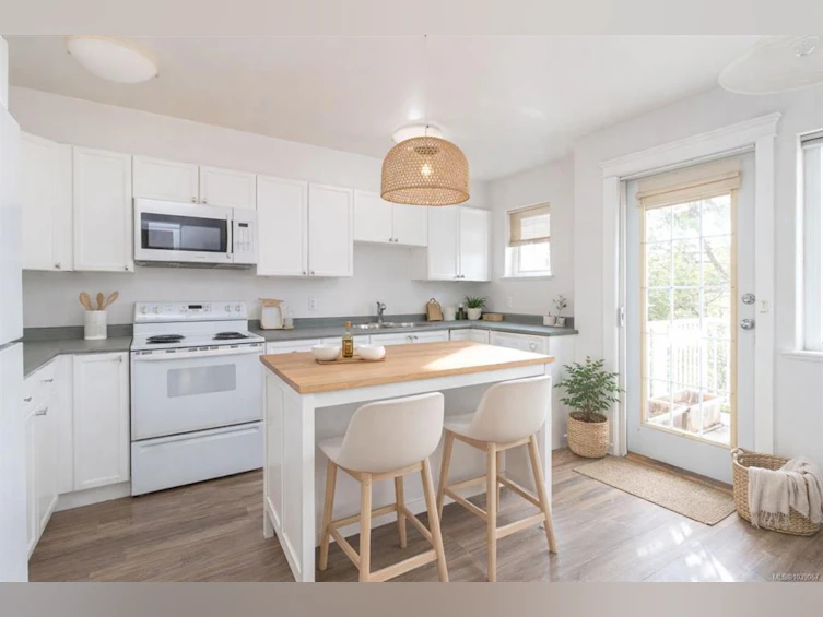 13-1043 Caledonia Avenue, Victoria, BC, V8T 1E7 - 8