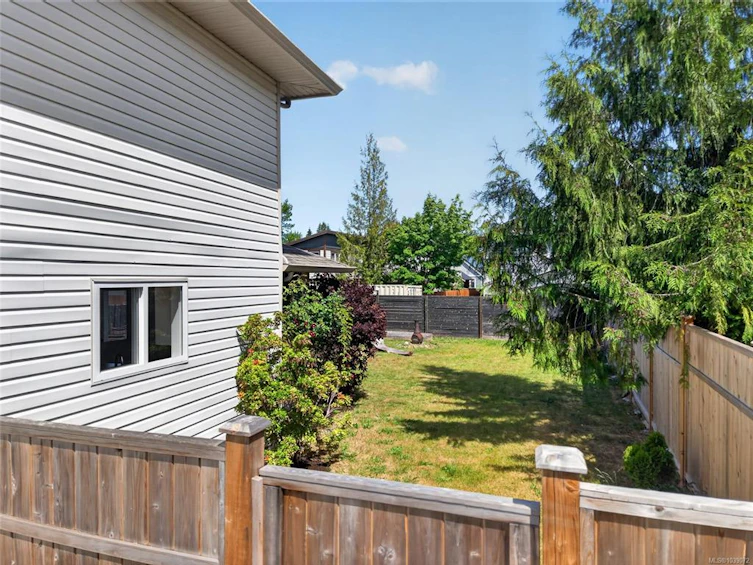 3302 Ninth Street, Cumberland, BC, V0R 1S0 - 26