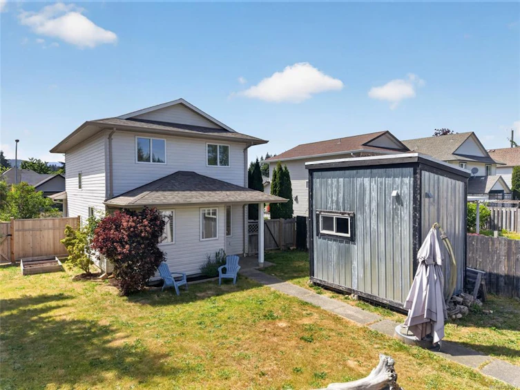 3302 Ninth Street, Cumberland, BC, V0R 1S0 - 27