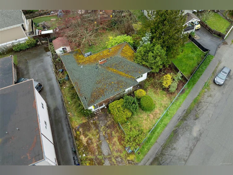 3330 Harriet Road, Saanich, BC, V8Z 3S4 - 5