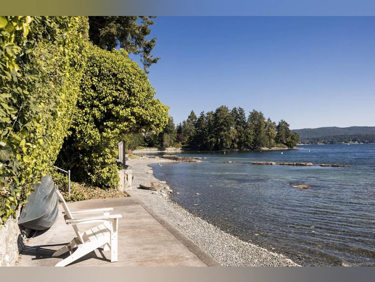 10652 Madrona Drive, North Saanich, BC, V8L 5L8 - 33