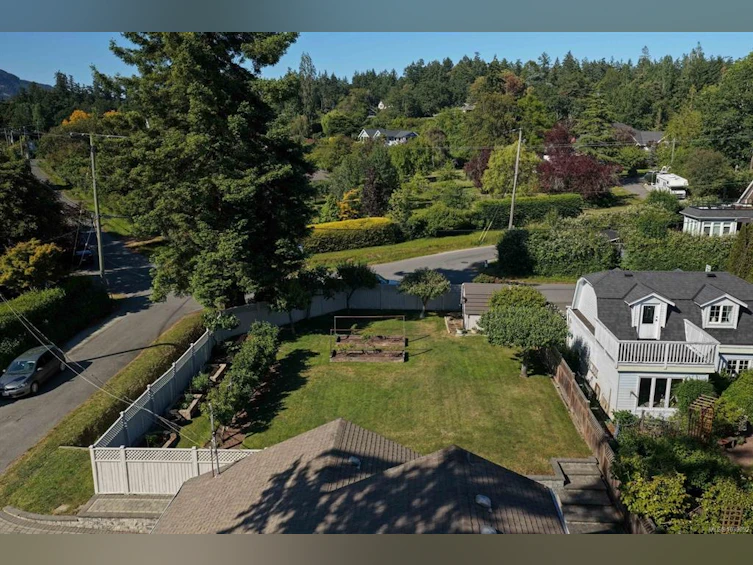 10652 Madrona Drive, North Saanich, BC, V8L 5L8 - 42