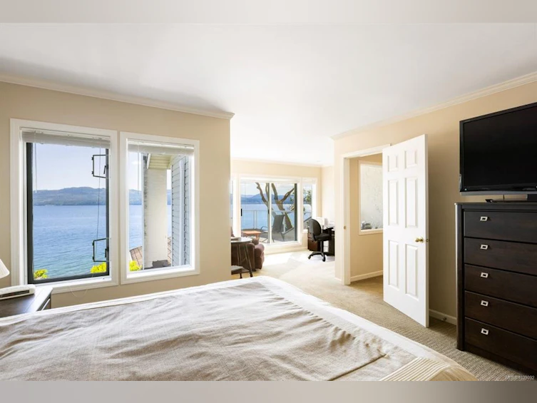 10652 Madrona Drive, North Saanich, BC, V8L 5L8 - 19