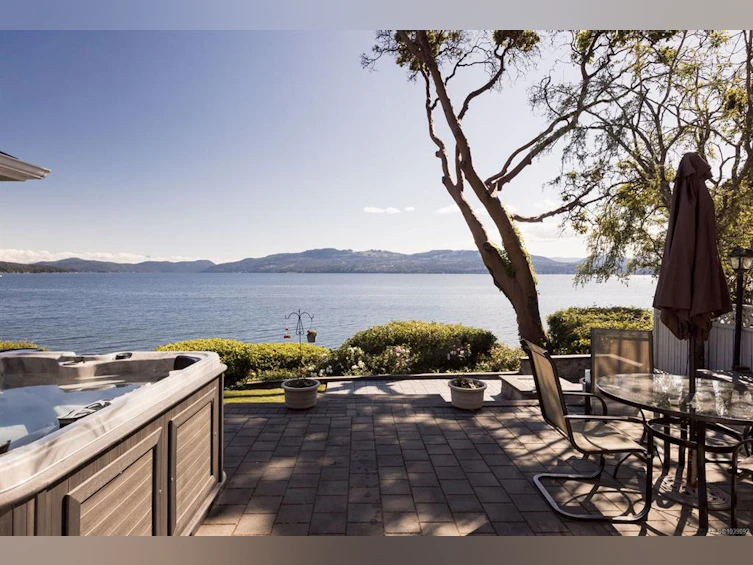 10652 Madrona Drive, North Saanich, BC, V8L 5L8 - 27
