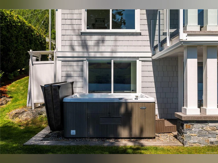 10684 Lake Boulevard, Youbou, BC, V0R 3E1 - 55