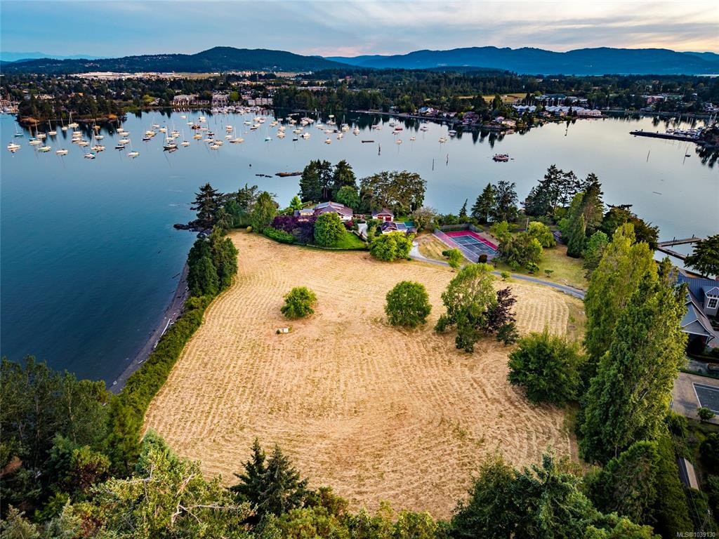 10814 Beach Road, North Saanich, BC, V8L 5H6 - 62