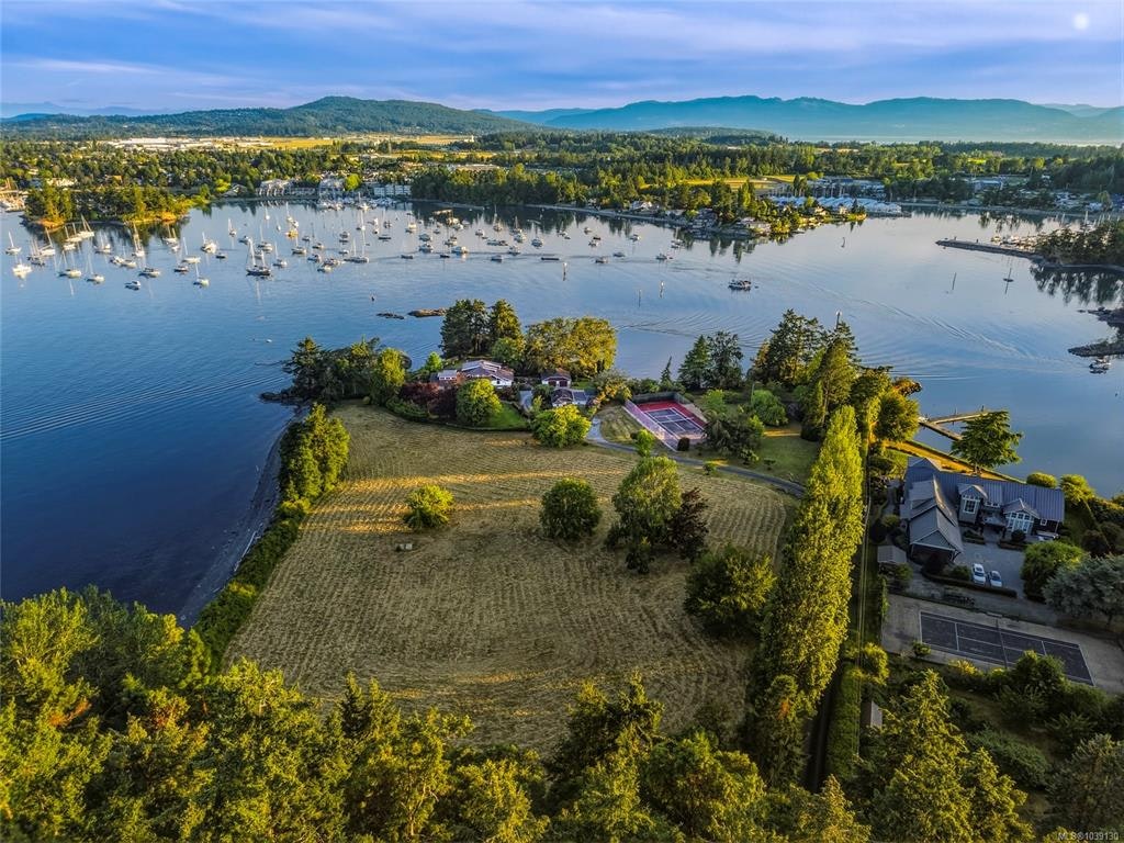 10814 Beach Road, North Saanich, BC, V8L 5H6 - 56