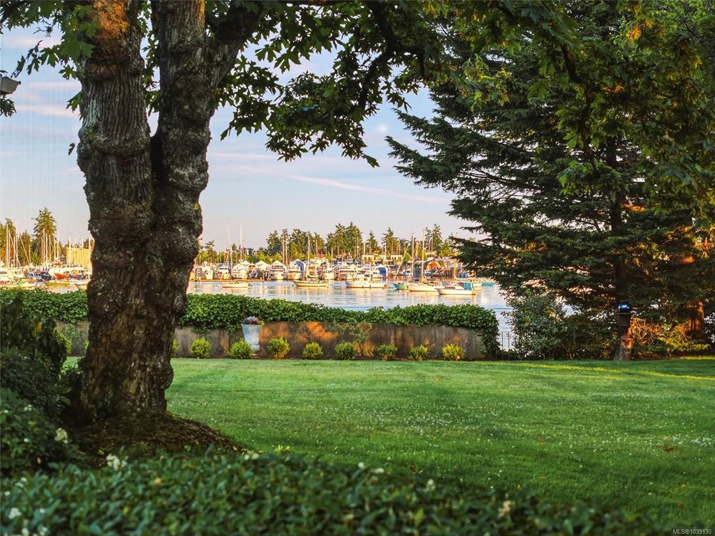 10814 Beach Road, North Saanich, BC, V8L 5H6 - 57