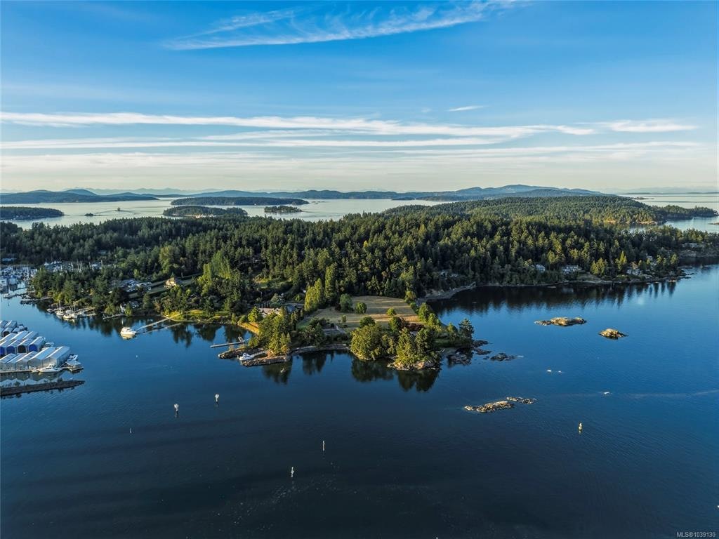 10814 Beach Road, North Saanich, BC, V8L 5H6 - 54