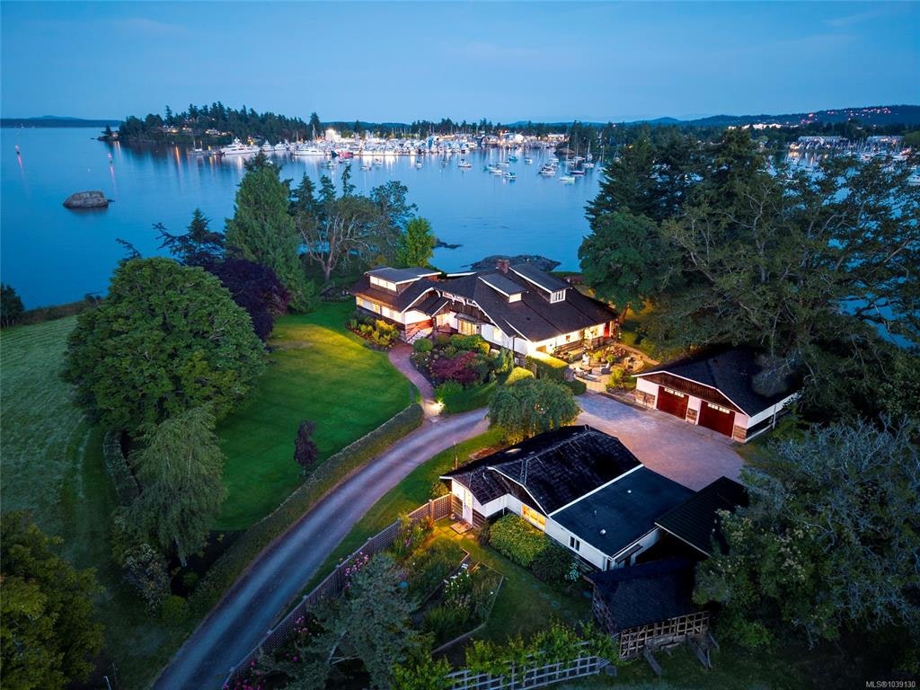 10814 Beach Road, North Saanich, BC, V8L 5H6 - 68
