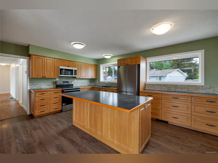 1048 Galerno Road, Campbell River, BC, V9W 1J3 - 10