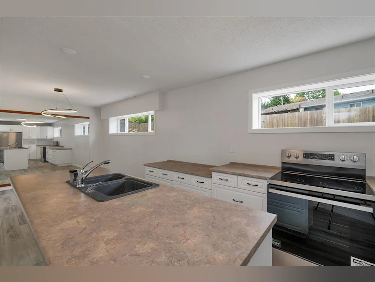 1048 Galerno Road, Campbell River, BC, V9W 1J3 - 35