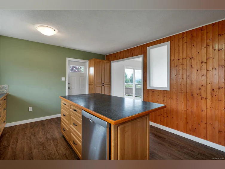 1048 Galerno Road, Campbell River, BC, V9W 1J3 - 8