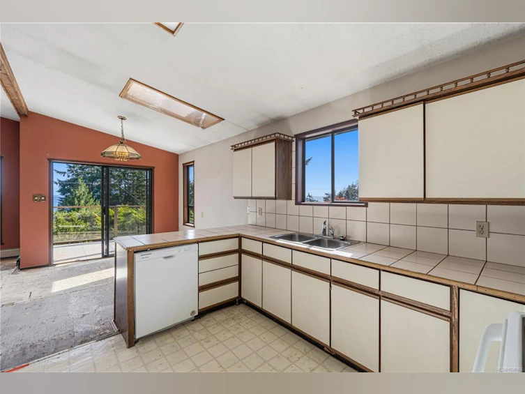 3020 Dolphin Drive, Nanoose, BC, V9P 9J3 - 21