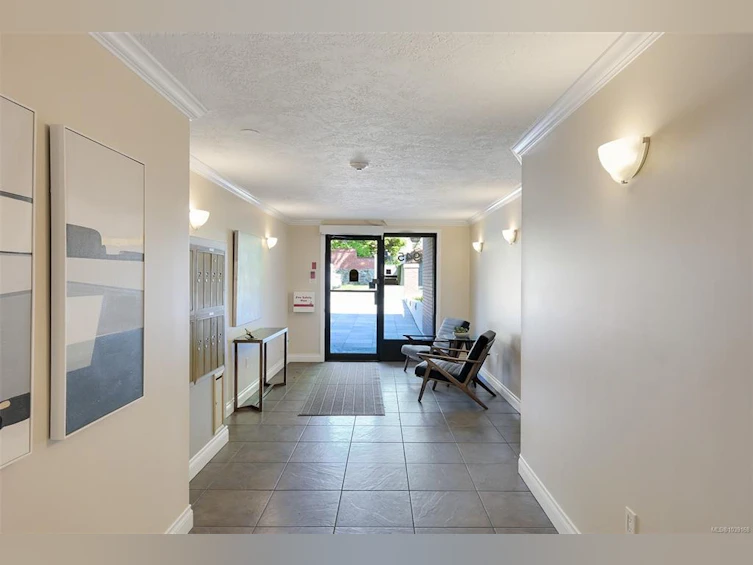 404-945 Mcclure Street, Victoria, BC, V8V 3E8 - 47