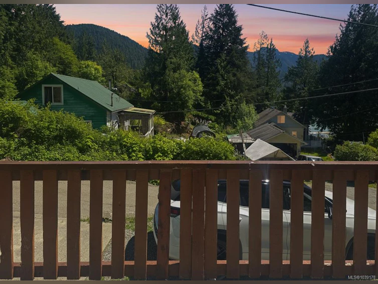 620 Cardiac Climb Road, Tahsis-Zeballos, BC, V0P 1X0 - 38