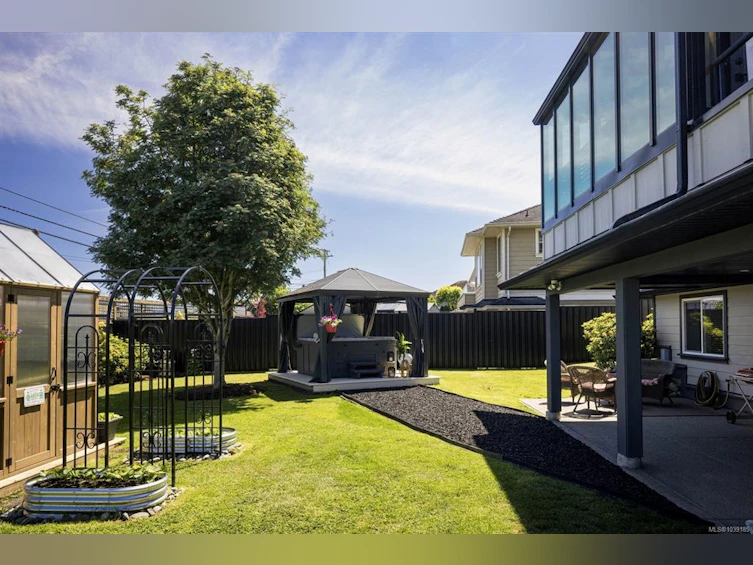 2532 Twin View Place, Central Saanich, BC, V8Z 0A8 - 29