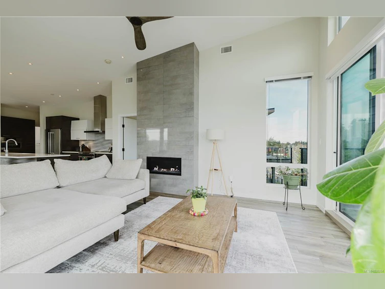 402-100 Lombardy Street, Parksville, BC, V9P 0G4 - 2