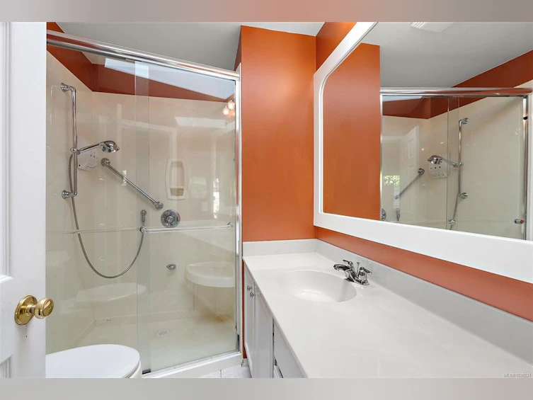 32-901 Kentwood Lane, Saanich, BC, V8Y 2Y7 - 13