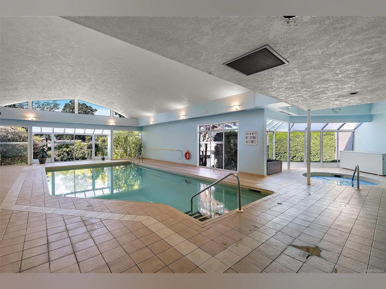 32-901 Kentwood Lane, Saanich, BC, V8Y 2Y7 - 25