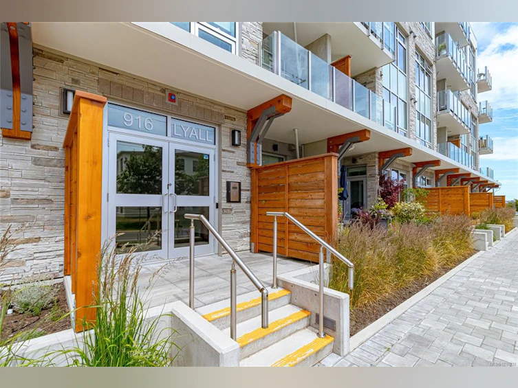 206-916 Lyall Street, Esquimalt, BC, V9A 5E6 - 24