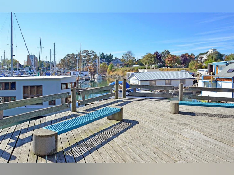 206-916 Lyall Street, Esquimalt, BC, V9A 5E6 - 30