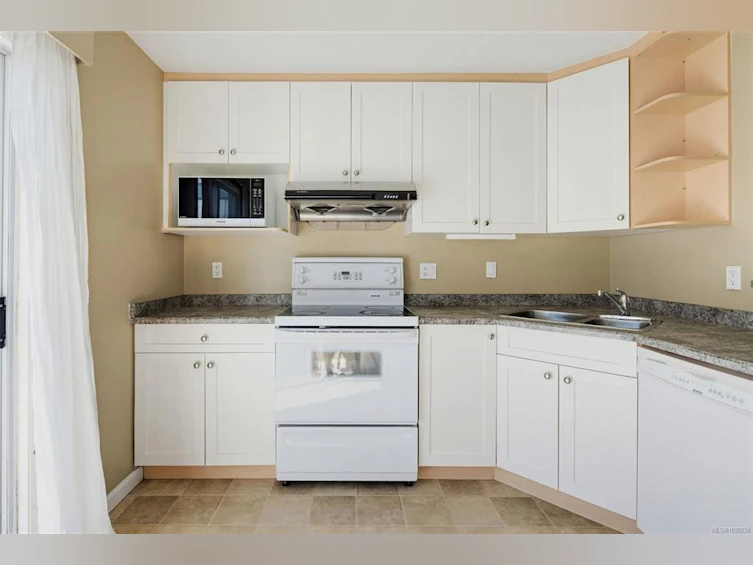 59-3987 Gordon Head Road, Saanich, BC, V8N 3X5 - 4