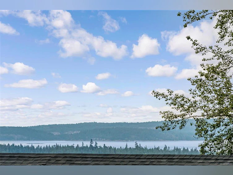 924 Craig Road, Ladysmith, BC, V9G 2C4