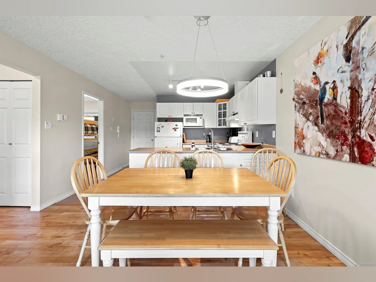 312-1201 Henry Road, Courtenay, BC, V9J 1L0 - 5